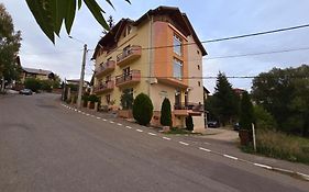Pensiunea Valea Alba